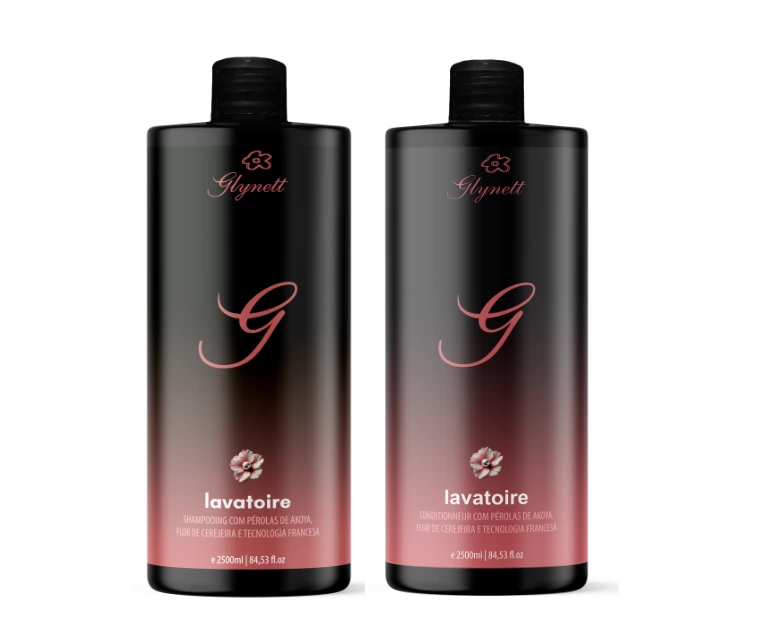 Shampoo e condicionador Lavatoire da Glynett, em embalagens pretas com detalhes rosados